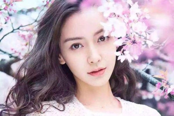 ����������һ��Ů�� �Ŷӽ�ʲô����?��(G)I-DLE