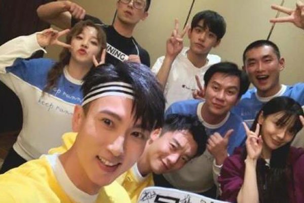 ����������һ��Ů�� �Ŷӽ�ʲô����?��(G)I-DLE