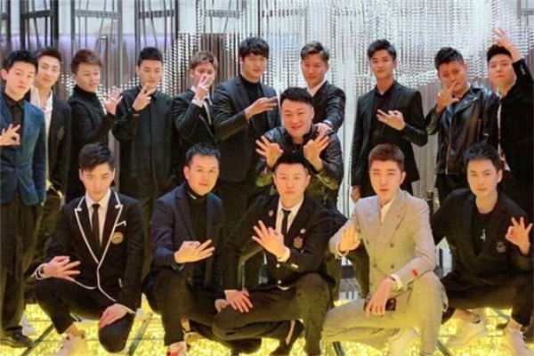 �Ϻ������ḻ�ű������� �����Ϲ��ĸ�������С���������