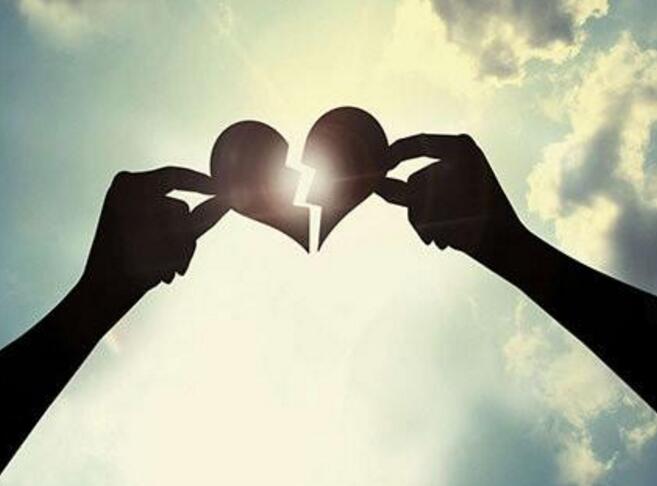 ʮ�����ŷ�Ծ��������ʵȫͼ�ع� ��ĸ�߷�����Ƶ���������Ǽ�