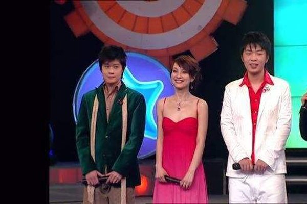 ����̨С��Ů���ϵ�ʲô�� ����Ϊ���´������ڶ����ֶ�����