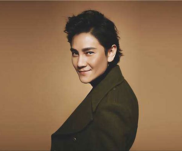 丁子峻老婆家很厉害 赵丽颖和丁子峻竟然还有这般关系