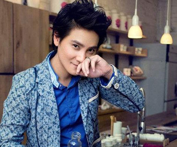 ���Ӿ����żҺ����� ����ӱ�Ͷ��Ӿ���Ȼ��������ϵ