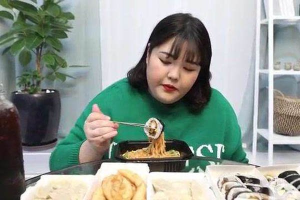 ���Բ������Ƶ��� �����θ��Ϊʲô��ô��