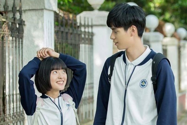 胡一天沈月亲吻视频 为了剧情内心很嫌弃真假