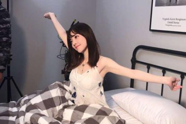 ����һ�����Ī�ݸɵ��� ��һ������ŭ���Ƴ�����Īģ����Ӧ