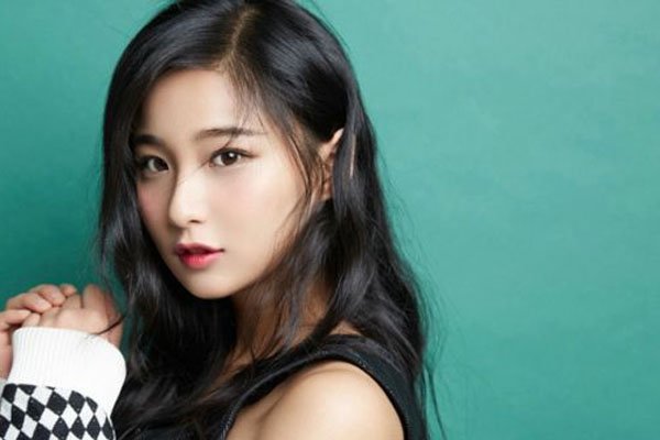 戚蓝尹若风直播录像福利照片大全 为了爱人竟然关了直播