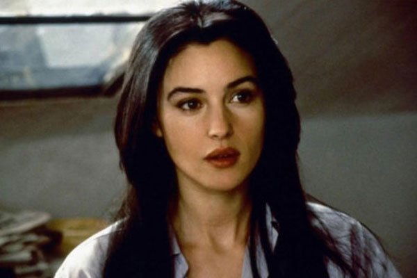 莫妮卡贝鲁奇的经典电影 颜值巅峰年轻时照片作品