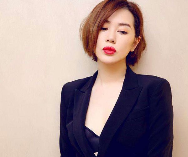 ����ս�Ǿ�װ����͹�� ս����ʲôʱ����ӳŮ����˭