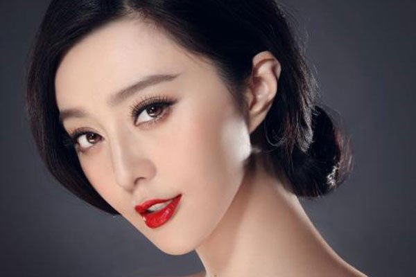 范冰冰最光的一张图片 和李晨玩腻了才选择分手