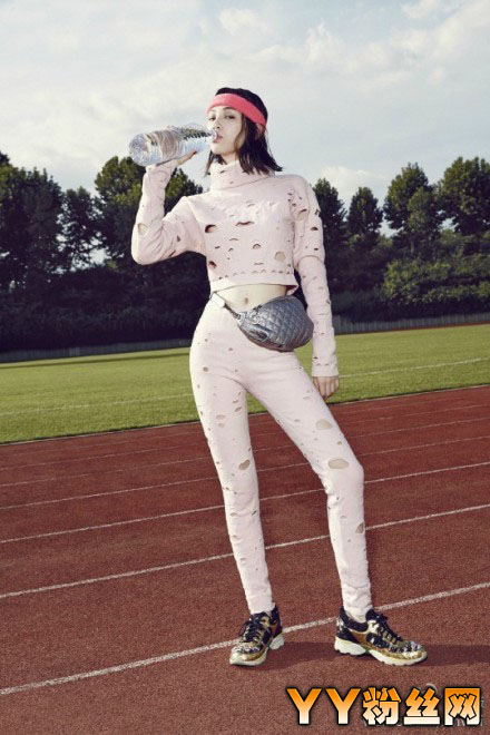 ˮԭϣ���軪�¼�����ô���� ˮԭϣ��Ȩ־�������ӵ��ͼƬ�ع�