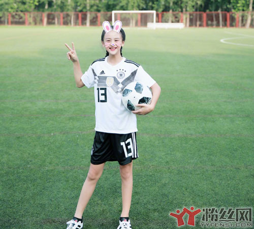 ����ȵ��ض�� �������������е�����ѩӭ��