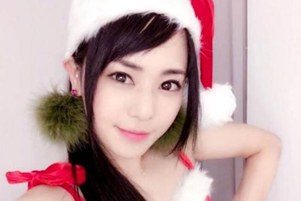 �Ծ�������Ƭ���ŵ糵 ����������AV������Ů��