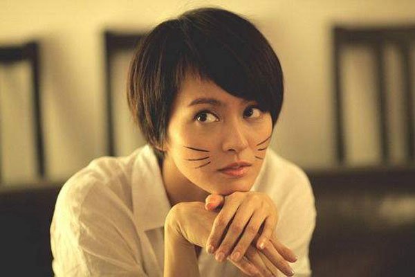 梁咏琪被塞蛋糕细节 送进医院之后医生的脸都绿了