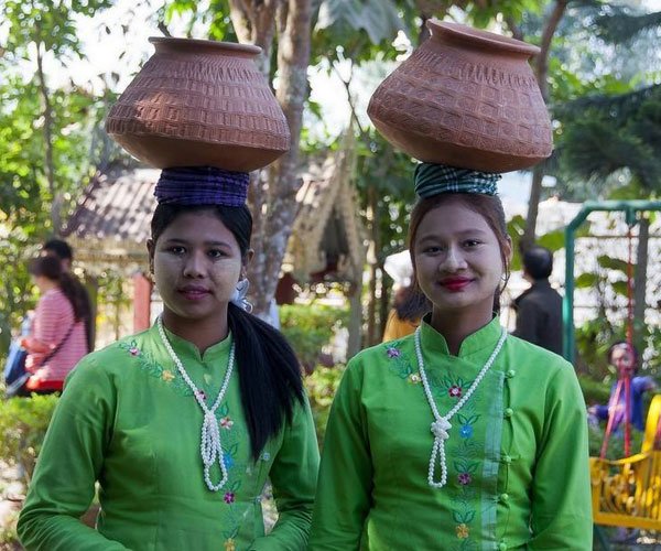 缅甸美女多少钱可以买 经济落后都想去好的地方发展