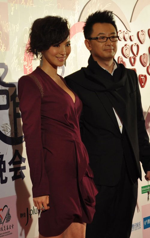 �ƺ���ǰŮ��ĪС�� �ƺ���ĪС�����