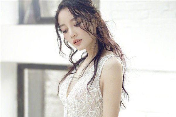 ��˼����С贳�����ô���� С��˯����ô��Ů��Ҳ���±�Ӧ��