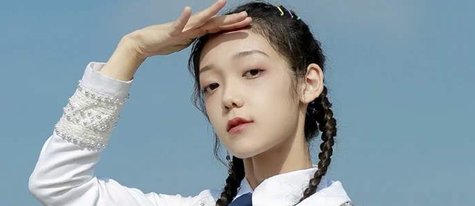 希林娜依高是什么民族 希林娜依高爸爸是做什么的