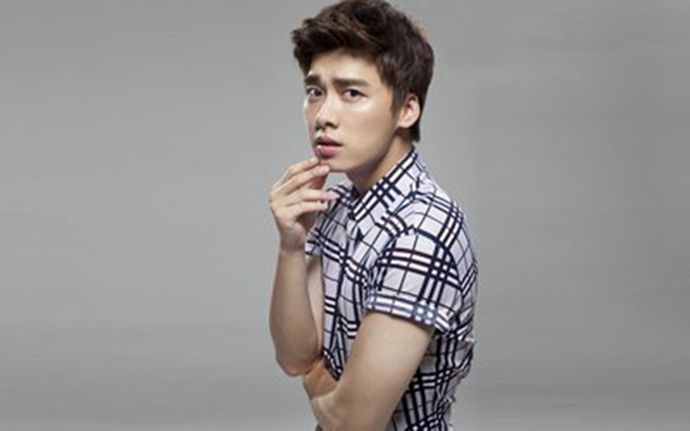 ���׷��Ƕ������� ���׷常ĸ��ʲô�ļҾ�����