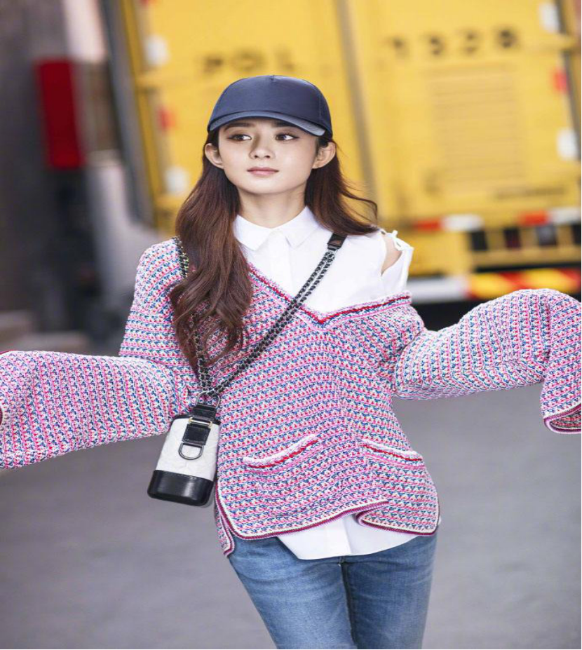 ������ʦԤ������ӱһ�� ӱ���ݼ����߷ֿ���ƴ