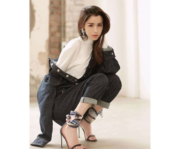 哈尼克孜被土豪弄进医院是真的吗 被谁玩了(得罪大佬)