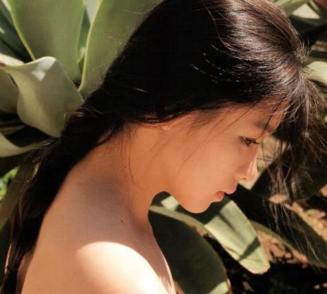 ������������������ ��λ���Ů��,ֻ��һ������