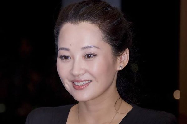 ���类˭ҧ����һ��ͷ������� ����˭ҧ��һ��ͷ(һ������������)