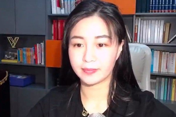 ½Ԣ������������ �Ƚ�����ѵ����������ʦ(׬Ǯ����ǿ)