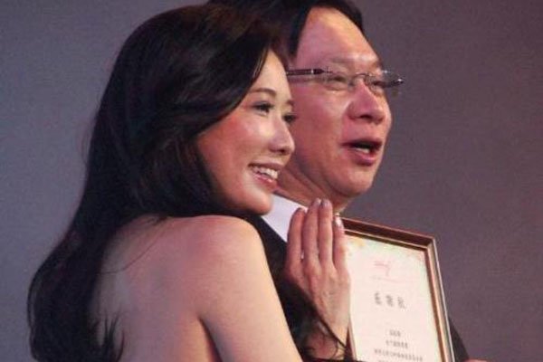 ��־�ᳬ����������ͼƬ ����������־��������������ͼƬ