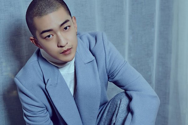 屈楚萧公开自己的尺寸和时长 在豆瓣屈楚萧公开自己的尺寸已塌房