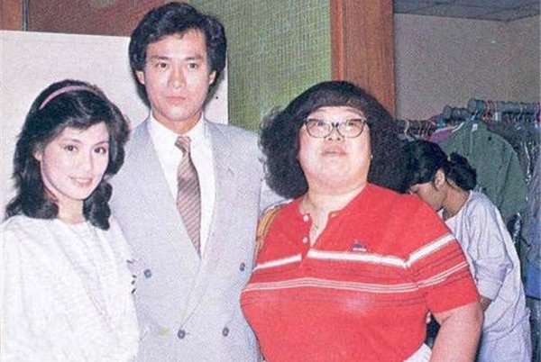 ���ϼΪ�κ������� ���ϼ�������������