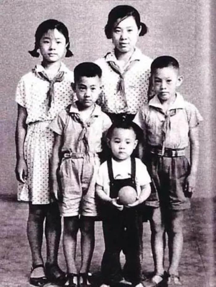 ��������ʵ���ݾ������� ����ʵ۵�үү������˭