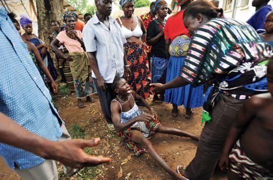什么是割礼?割哪里?有图片吗 割礼过后的女性是什么样的图片打扑克