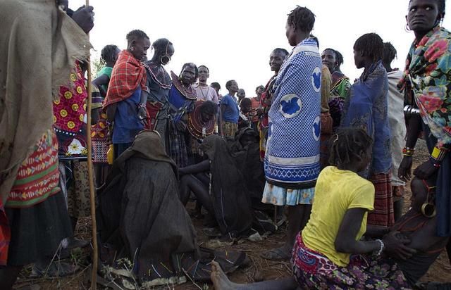 什么是割礼?割哪里?有图片吗 割礼过后的女性是什么样的图片打扑克