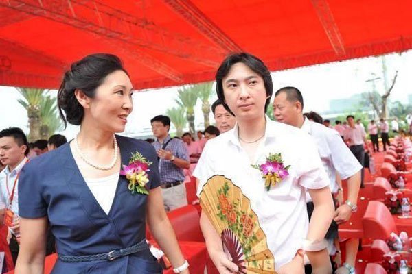 王建林妻子林宁的家世 真实身份到底姓不姓温