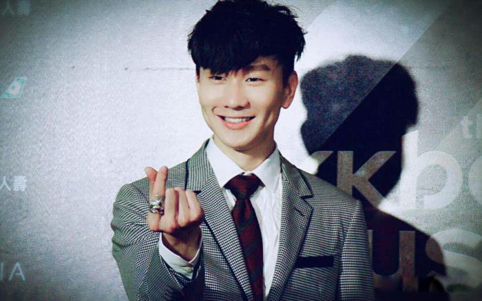 �ֿ��������ѵ�Ů����ʲô �ֿ���1997������Ǹ�Ů������Ƭ