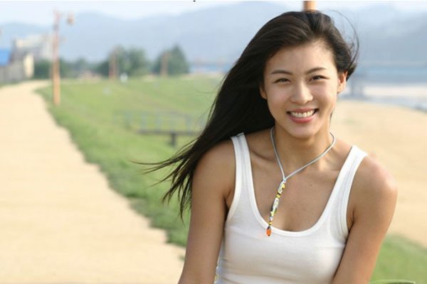 ����Է�ж���3�� Ů��Ա����Է��߶ȵ�Ӱ