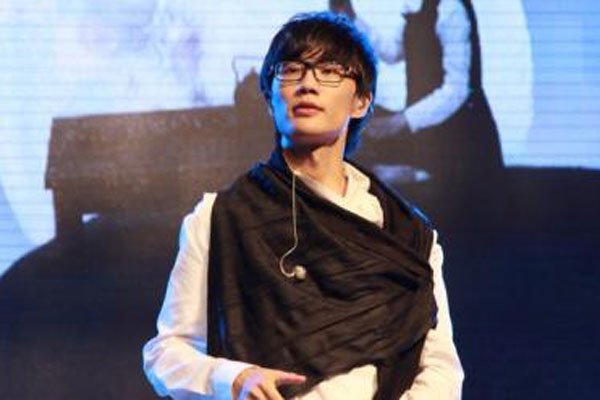 ���Ը������ϼ���� Ů��������λ�����Խ������