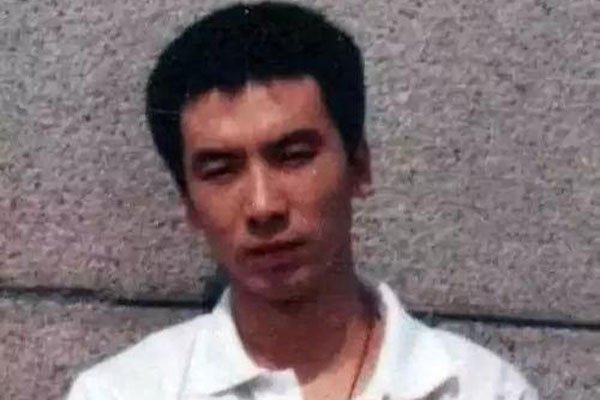 ����24Ů���Ƕ����ĸ������� �������ĵ��������̶ֳ�