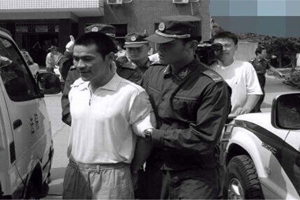 ����24Ů���Ƕ����ĸ������� �������ĵ��������̶ֳ�