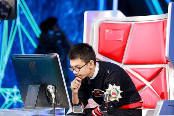 ��ǿ������Ӣ���ļ�� 00����Ӣ���߿��ɼ�