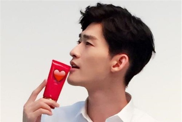 �ź��۾��ܼ�ͼ���� �������������۾���������