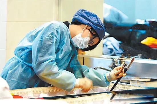 ���ǹ����������ж��� ���ǹݹ�������ʵ��������ë���Ȼ