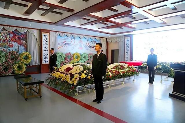 ���ǹ����������ж��� ���ǹݹ�������ʵ��������ë���Ȼ