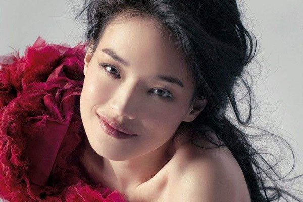 舒淇出道前三绝版 女明星舒淇拍过的三级片