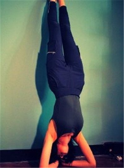 ���찮��r������ô���� ���찮�黯��ͼƬ�¼�ʼĩ