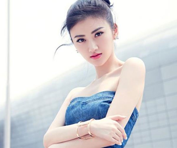 ���������·�� δ������ϰ��ﱳ���и��þ�ʦ