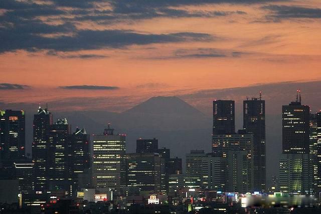 ����gdp����ǰʮ���Ĺ��� �ҹ�������2030�곬Խ����