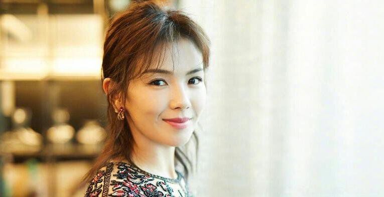 ����Ȧ�����ж��Ҷ���� �������������Ȧ�ж�����ʵ����