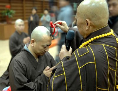 �������һ���ɷ����������Ƭ �����������ɷ���˭